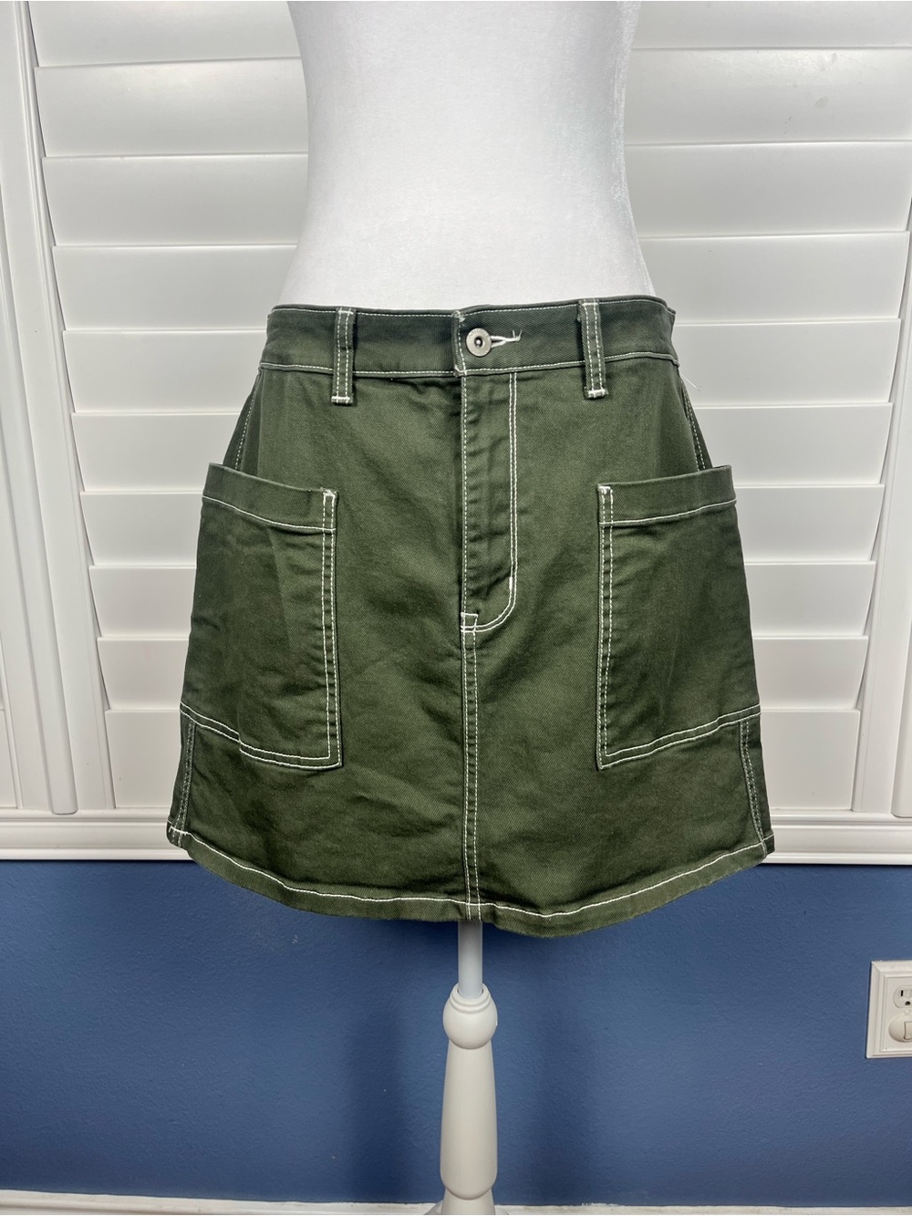 Olive Green Utility Pocket Mini Y2K Skirt Size 11